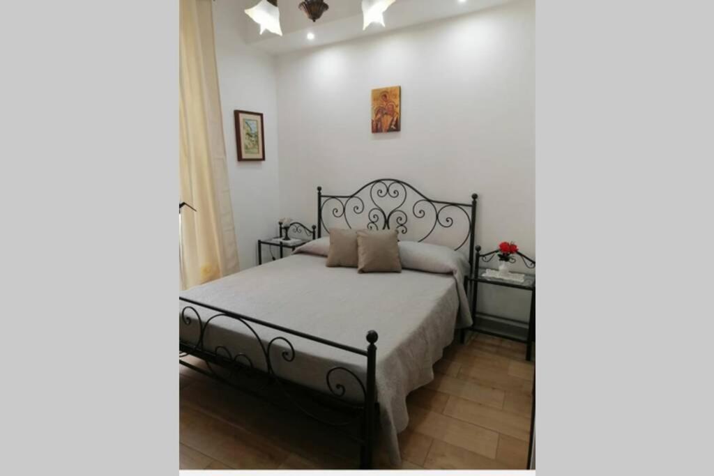 Appartamento Casa Santagostino Taranto Esterno foto