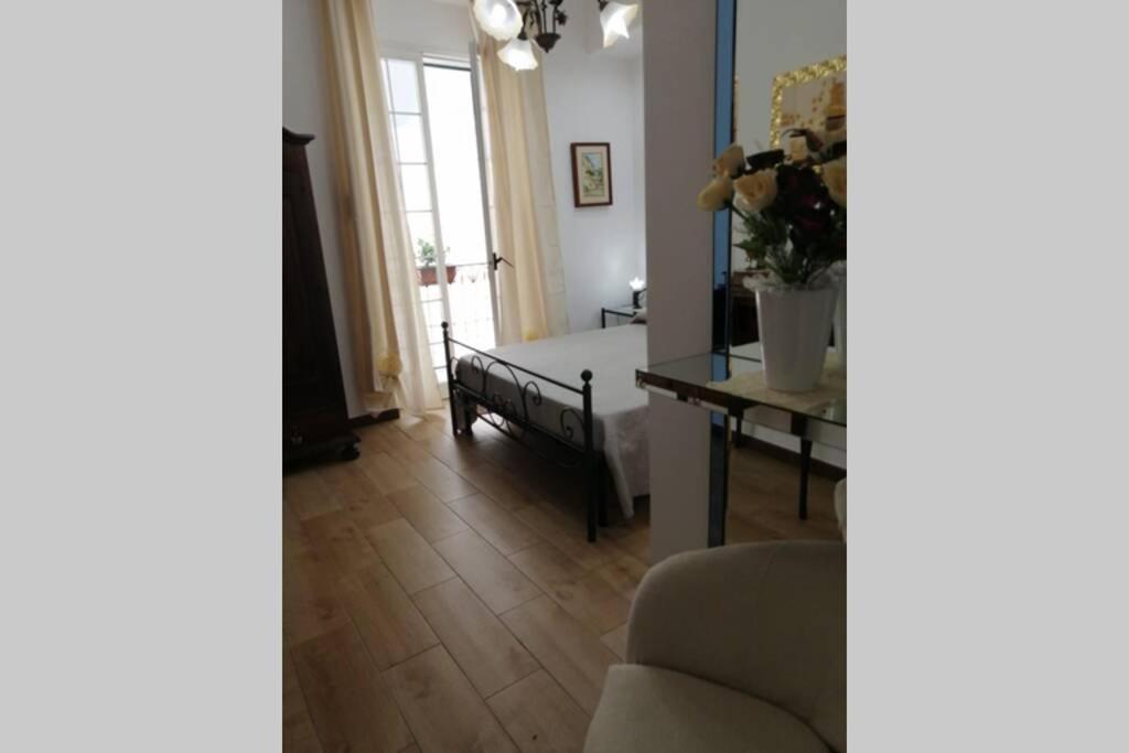 Appartamento Casa Santagostino Taranto Esterno foto